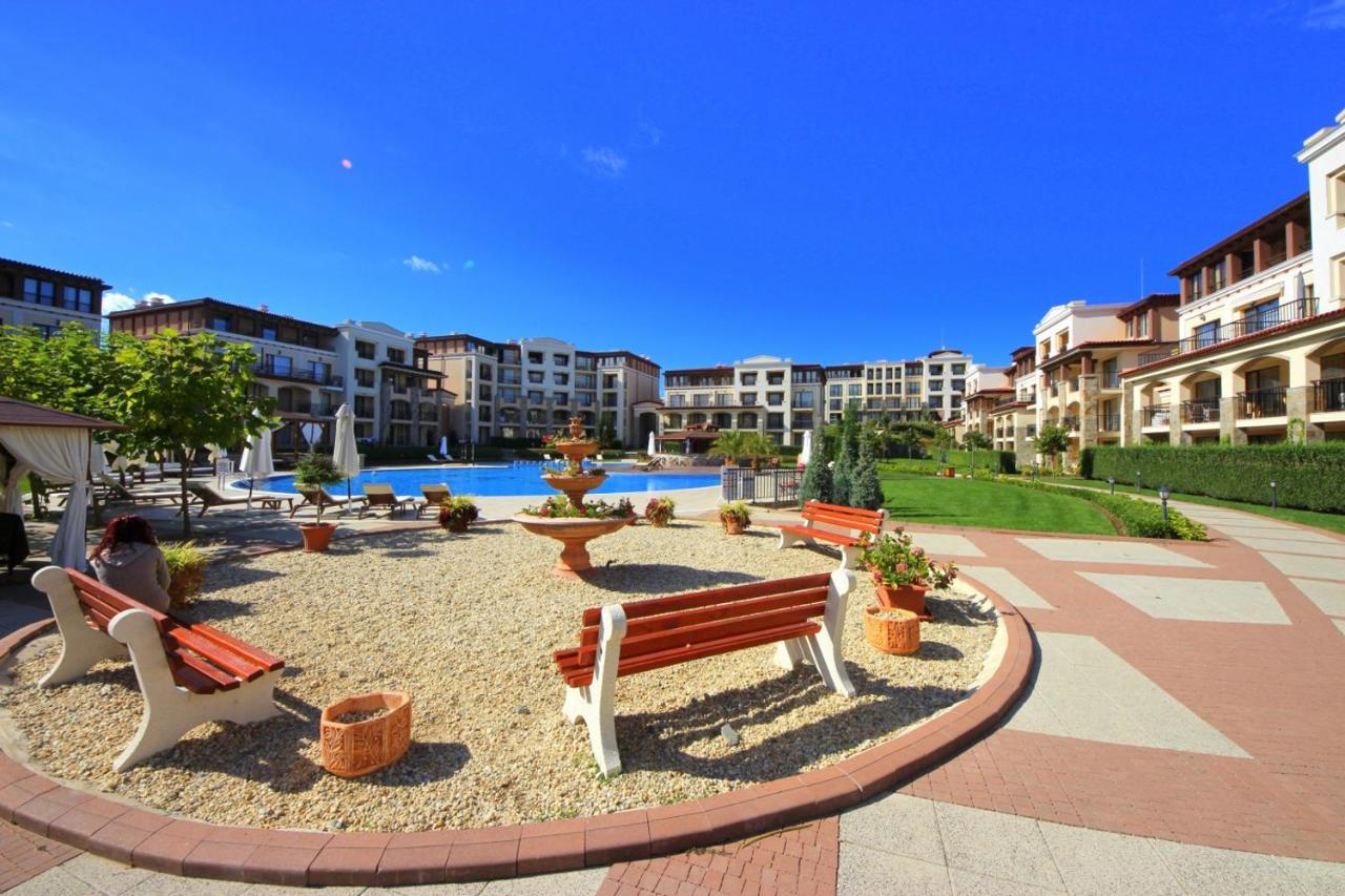 Life Apartment
